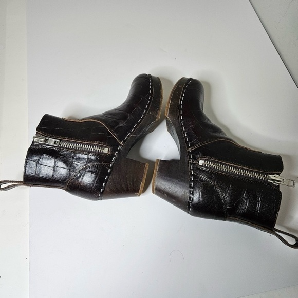 Swedish Hasbeens Zip It Emy Croc Embossed Brown Clogs Booties Ankle Boots 7 - Picture 5 of 8